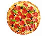 Рецепта Пица с домашно тесто, сирене моцарела, пармезан, пеперони и маслини